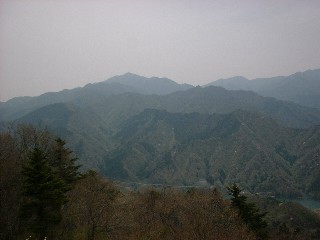 仏果山展望台から見る丹沢1
